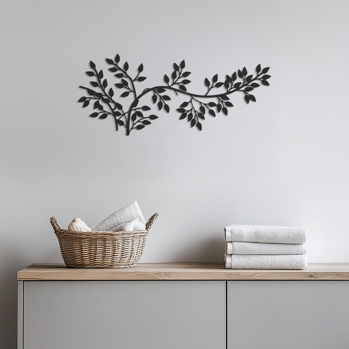 Elegant Metal Tree Branch Wall Decor with Leaves, Nature-Inspired Wall Art for Living Room, Bedroom or Entryway, Rustic Botanical Design