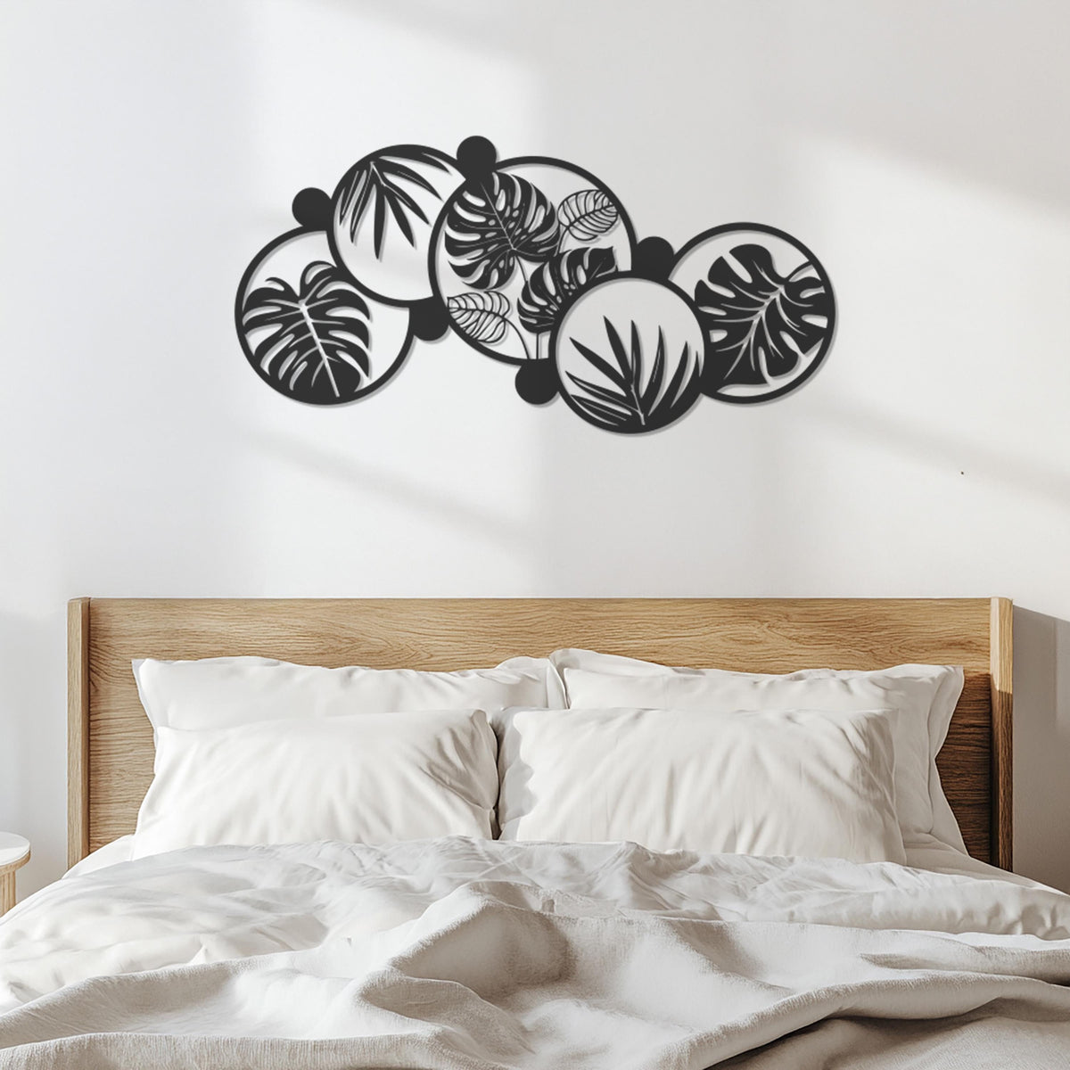 Modern Tropical Leaf Metal Wall Art Panel, Botanical Black Steel Wall Hanging for Living Room, Entryway, or Office Decor, Wall Art