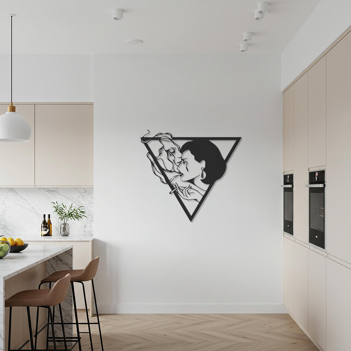 Abstract Kiss Metal Wall Art, Romantic Minimalist Couple Silhouette, Geometric Triangle Frame Modern Wall Decor for Unique Interiors
